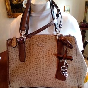 GUESS BAG